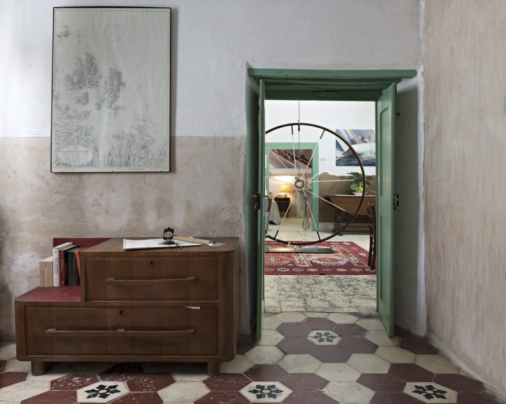 Camera di una tipica Casa Campidanese in Terra Cruda a Limolo Eco House, Eco Hotel in Sardegna