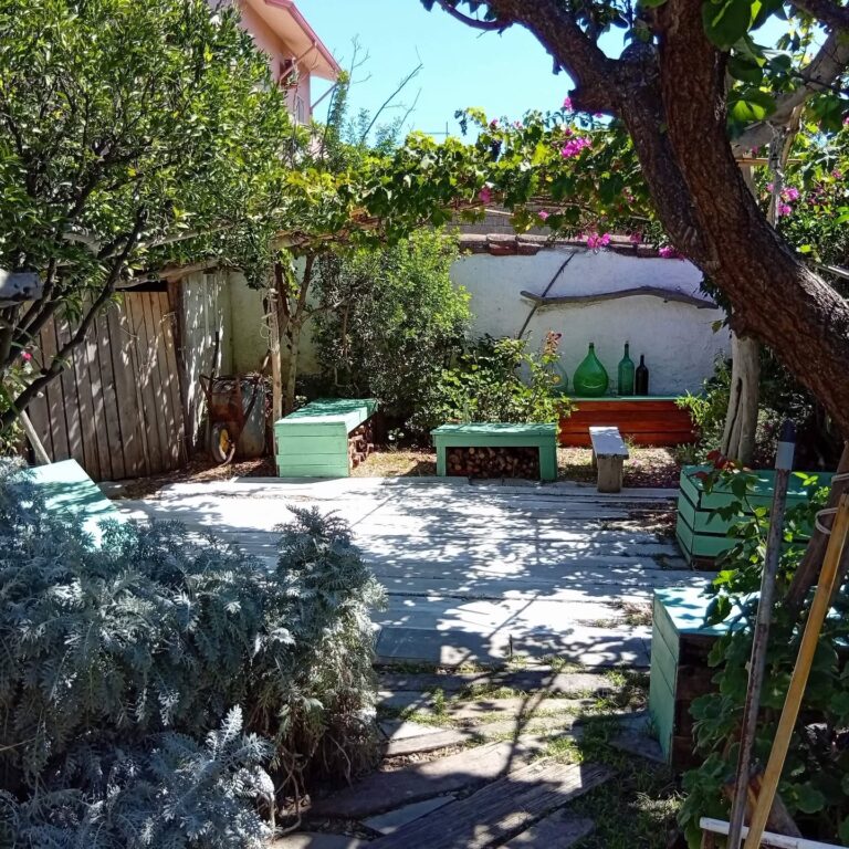 Instagram post from limolo.house. This post is in position 3.